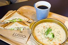 【激安 飲食店】Cafe LUSSO(かふぇるっそ)